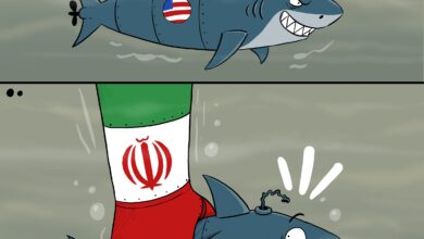إيران تستولي على غواصة أمريكية